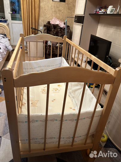 Детская кроватка