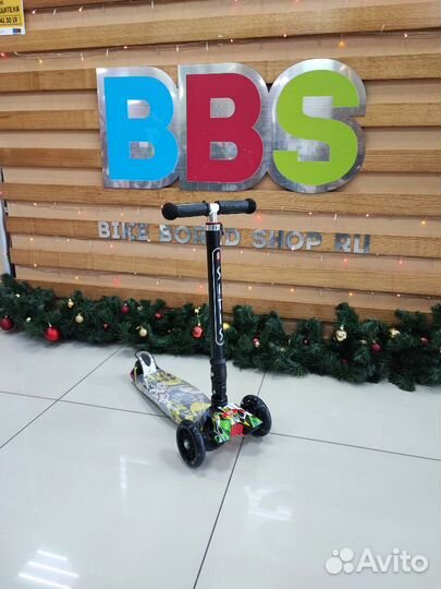 Самокат трехколесный sitis Pickle джокер