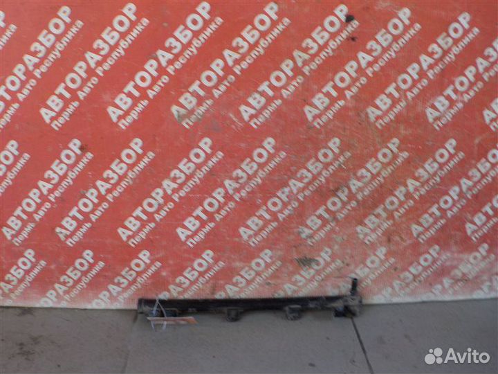 Топливная рампа Renault Duster K4MA606 2012