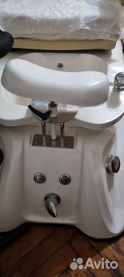 Педикюрное кресло с электроприводом