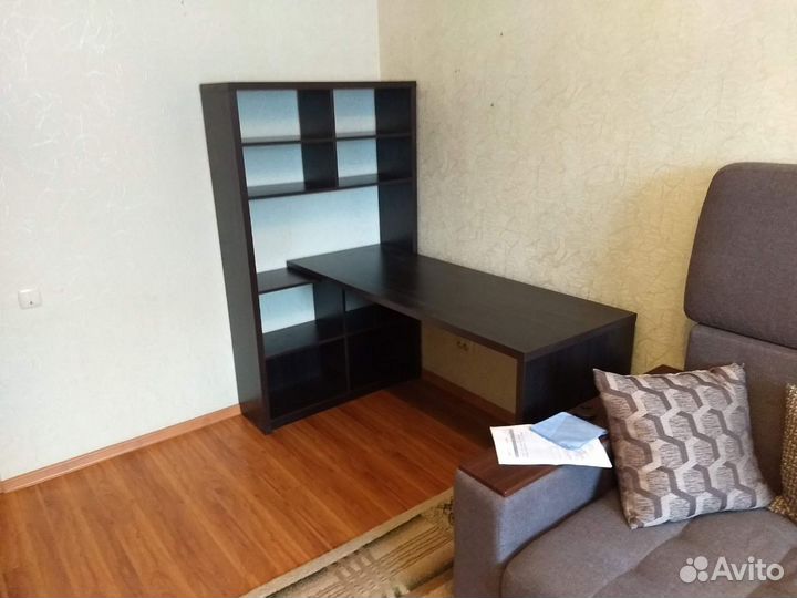 Стеллаж со столом