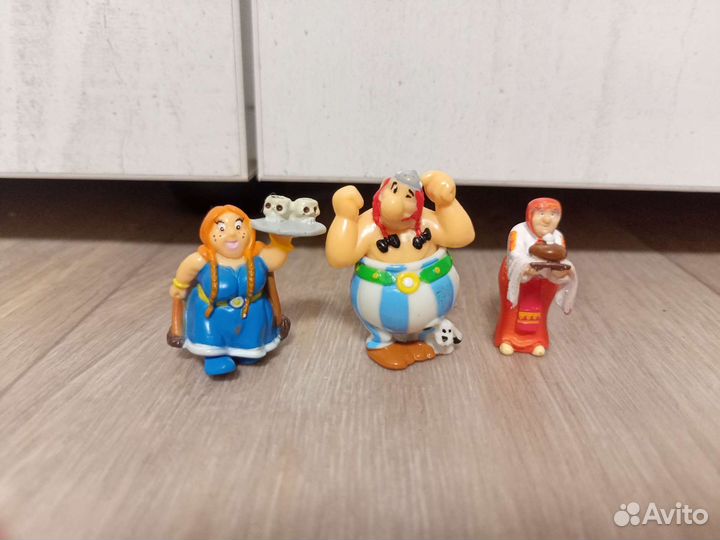 Игрушки из киндер сюрприза и Растишки