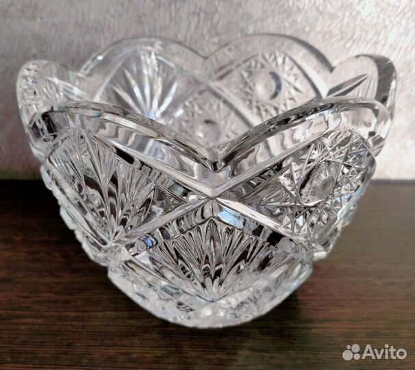 Хрустальные конфетницы