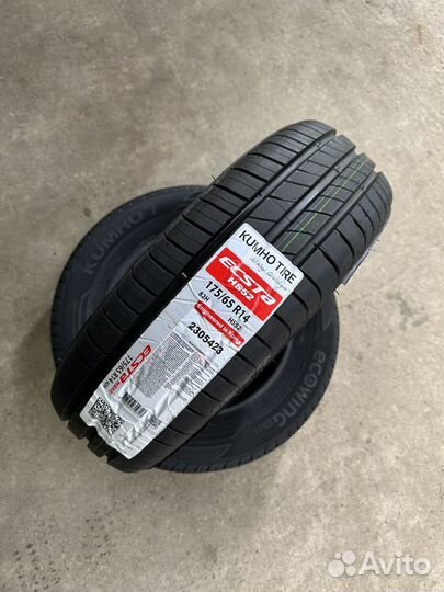 Kumho Ecsta HS52 175/65 R14 82H