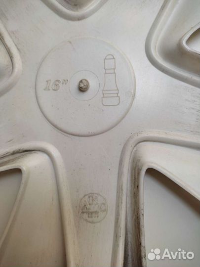 Колпак на колесо акс r16