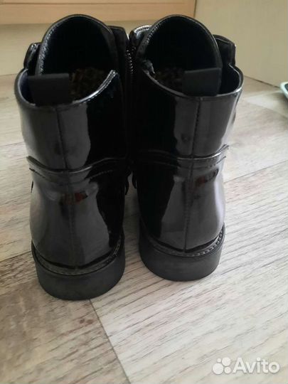 Ботинки женские 37 размер