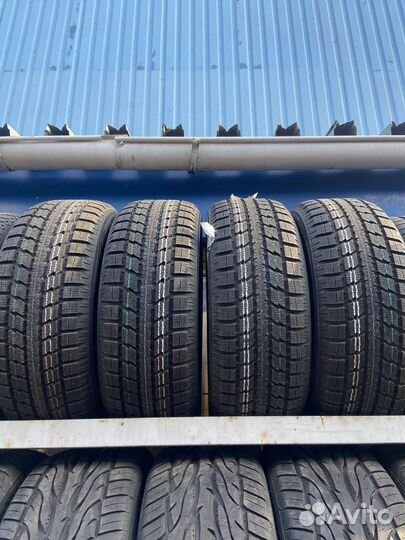 Toyo Observe GSi-5 235/50 R19 102H