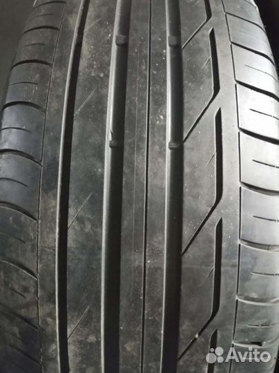 Bridgestone Turanza T001 225/50 R18