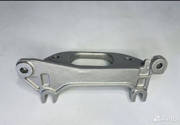 Кронштейн кпп / двигателя Renault Logan 1