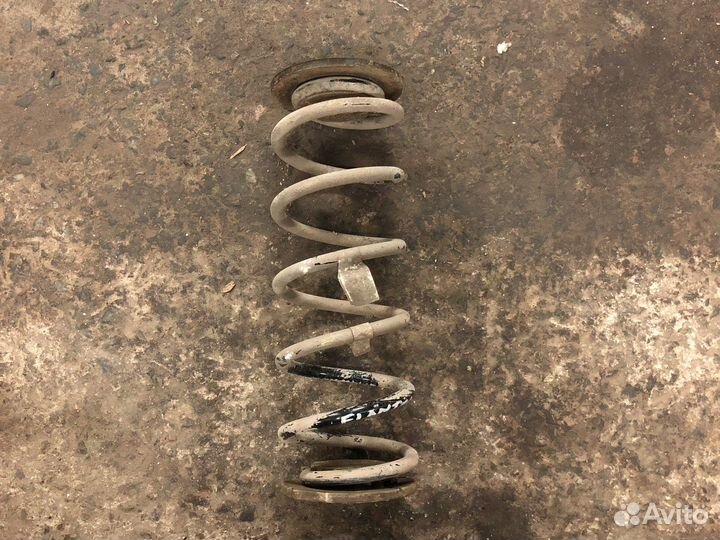 Hyundai elantra пружина задняя