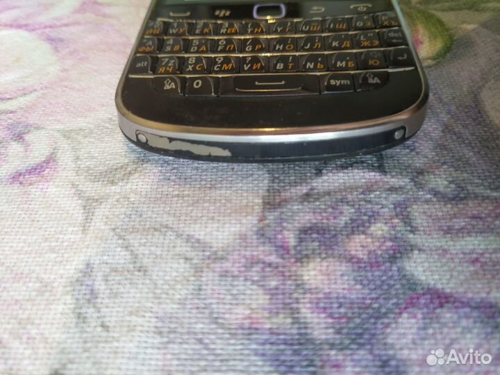 Смартфон BlackBerry Bold 9900