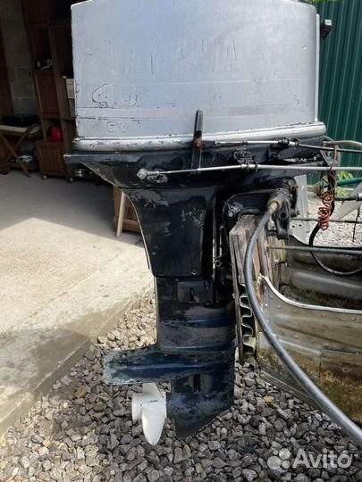 Мотор ямаха 40л/с, заводится с полоборота