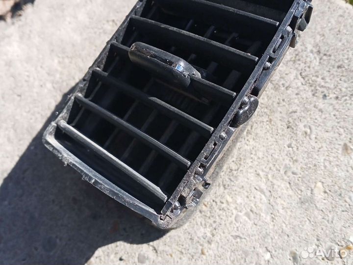 Дефлектор Mitsubishi Outlander 3