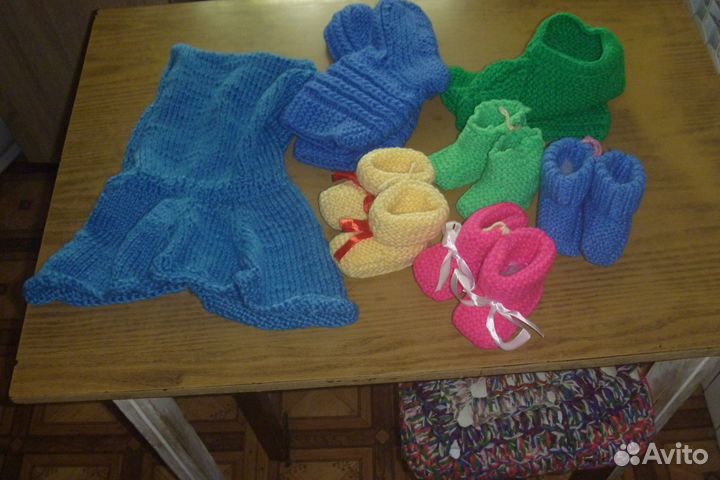 Продаю готовые вязанные изделия из пряжи крючком и