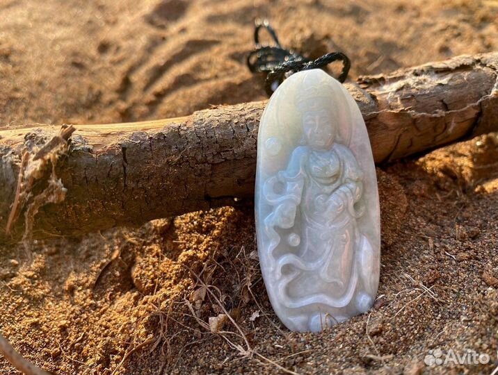 Подвеска «Гуаньинь» нефрит/жадеит