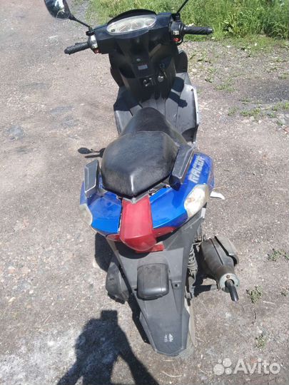 Скутер Рейсер