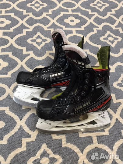 Хоккейные коньки bauer 2,9 х