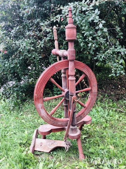 Прялки колёсные старинные