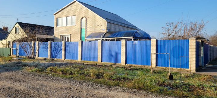 Дом 193,9 м² на участке 9,4 сот.