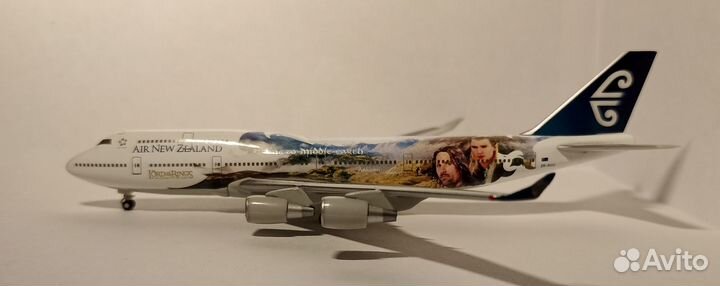 Модель самолета Boeing 747-400 Air New Zealand