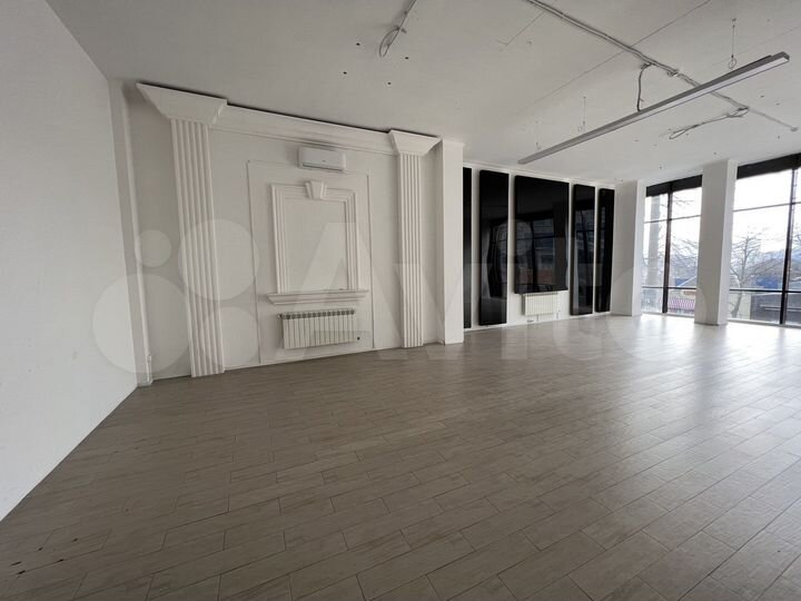 Офис на Красных партизан 230 м²