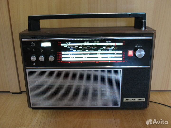 Радиоприёмник Океан 203