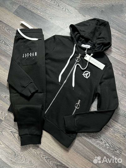 Мужской спортивный костюм Premium