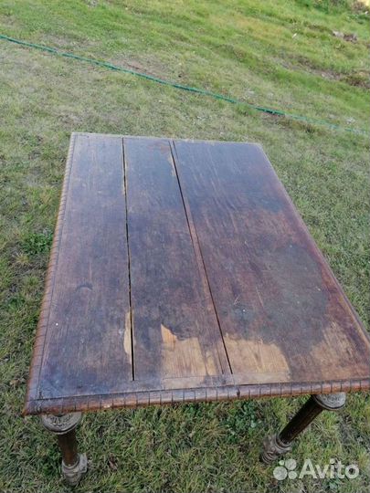 Старинный письменный стол