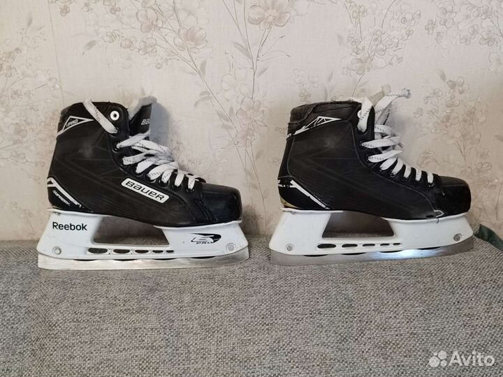 Коньки для хоккея с мячом