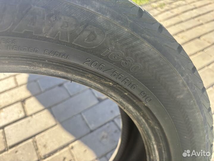 Yokohama Ice Guard IG30 205/55 R17