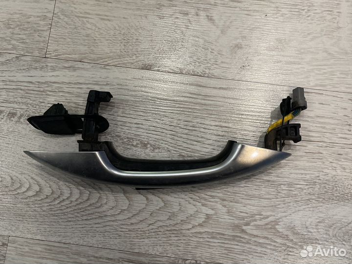 Ручка двери передняя правая внешняя Kia K900 2