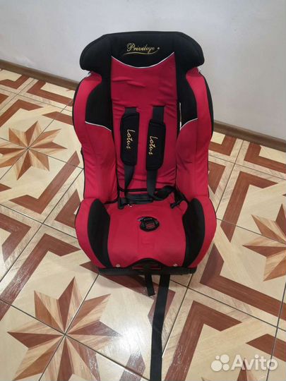 Детское автокресло