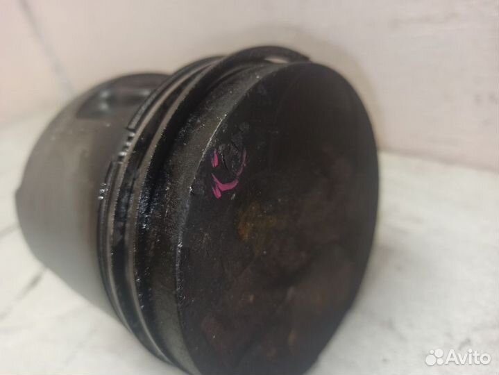 Поршень с шатуном