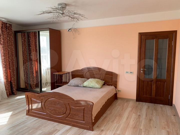 2-к. квартира, 75,5 м², 6/10 эт.