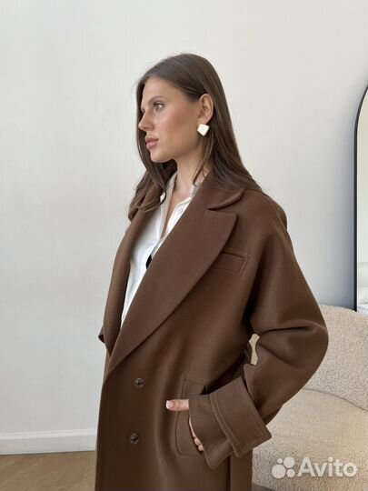 Продаю новое коричневое женское пальто 42-50