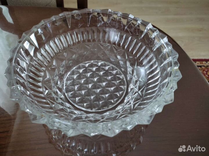 Салатница, штампованный хрусталь