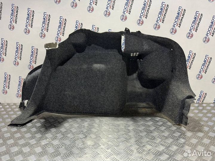 Обшивка багажника Volkswagen Polo 5