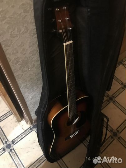 Гитара martinez (чехол и струны)