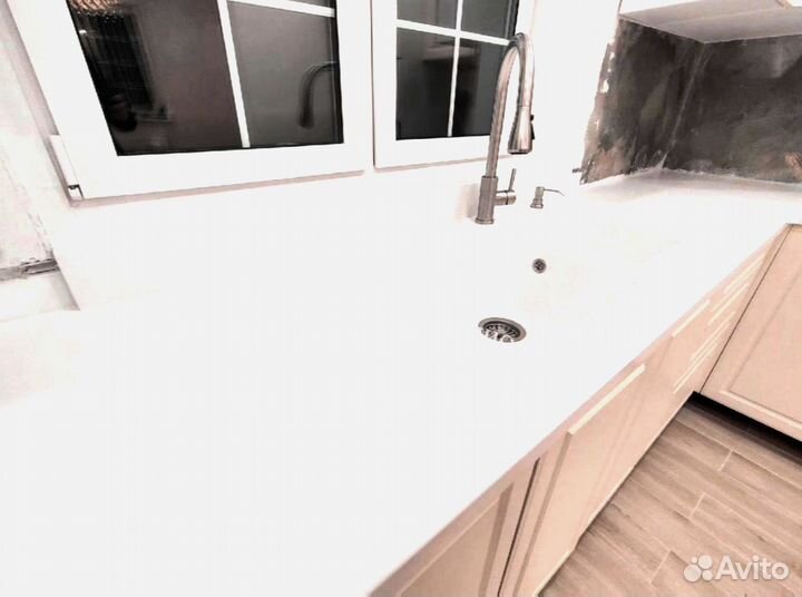 Столешницы из кварцевого камня