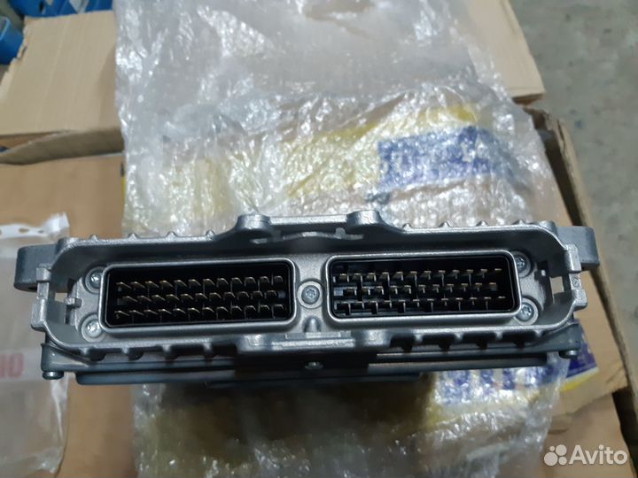 Блок EDC D28 управление двигателем 51116167238
