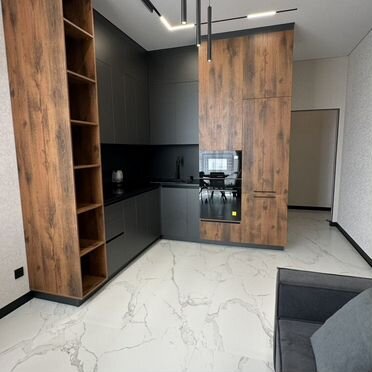 10 и более-к. квартира, 50 м², 16/16 эт.