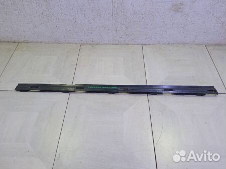 Кронштейн накладки порога