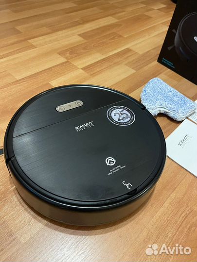 Робот пылесос Scarlett