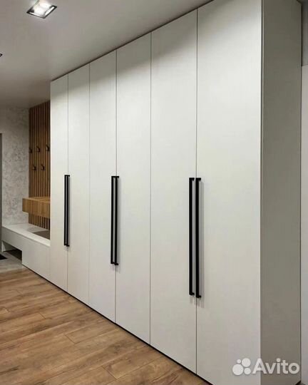 Встроенный шкаф