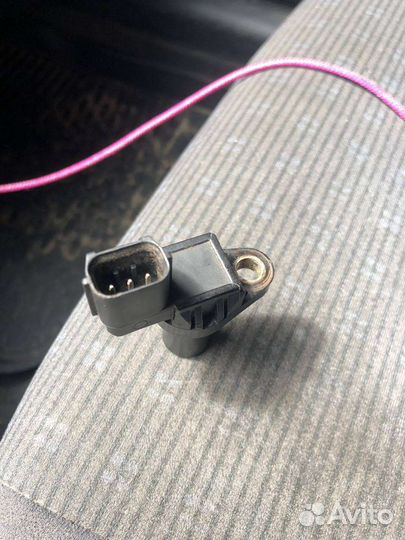 Датчик распредвала lancer 9