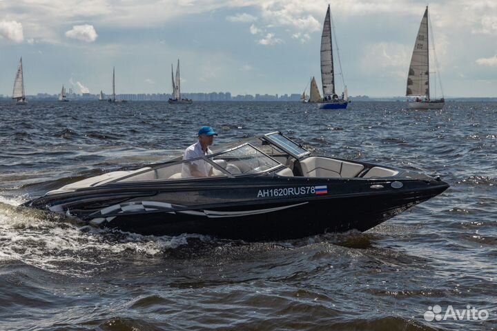 Аренда катера в СПБ black