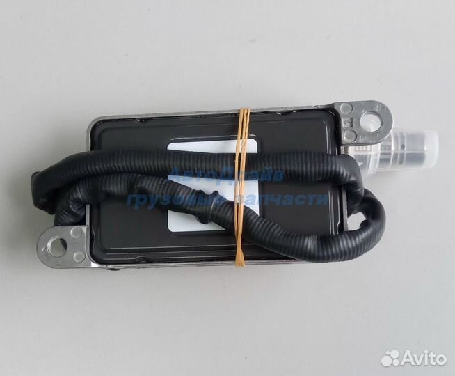 Датчик азота NOx MAN TGA TGS TGX 51154080015