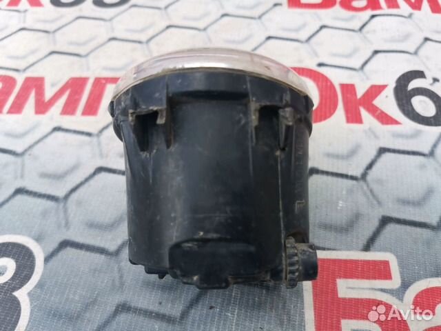 Фара противотуманная передняя левая Toyota Land Cr