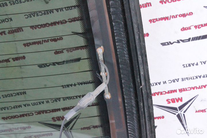 Стекло ветровое заднее W221 Mercedes