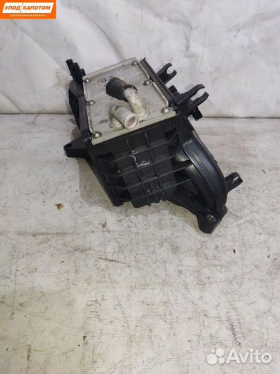 Впускной коллектор Volkswagen Golf 6 (2008 - 2012)